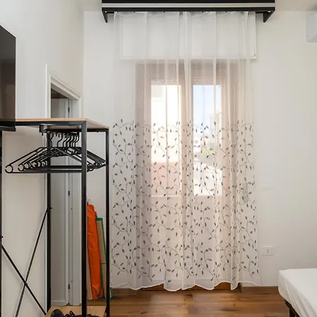 Δωμάτια σε οικογενειακή κατοικία S'anfora - Stanza Privata Con Bagno Porto Torres